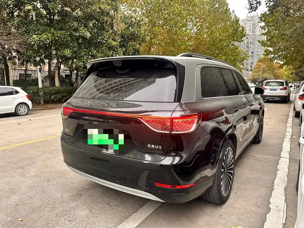AITO M9 Wenjie M9 2025 Range Extended Ultra Edition 52kWh 6-Seater — Voir la photo 6