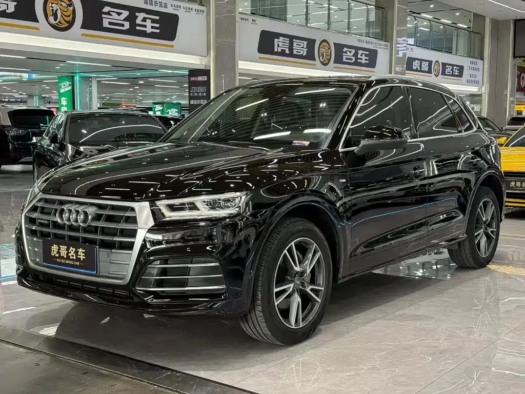 Audi Q5L Q5L 2018 45 TFSI Exclusive Fashion National VI — photo 1
