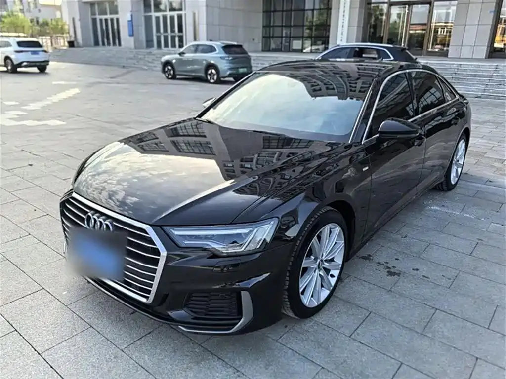 Audi Audi A6L — Black