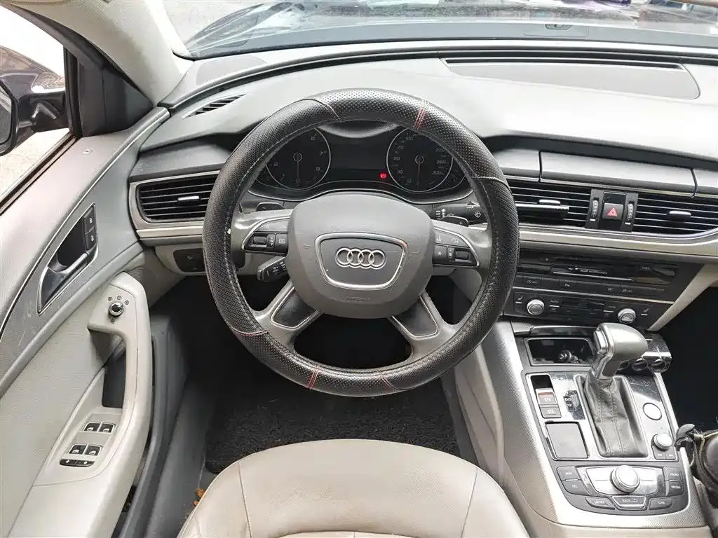 Audi A6L A6L 2014 TFSI Comfort Edition — Ver foto 3