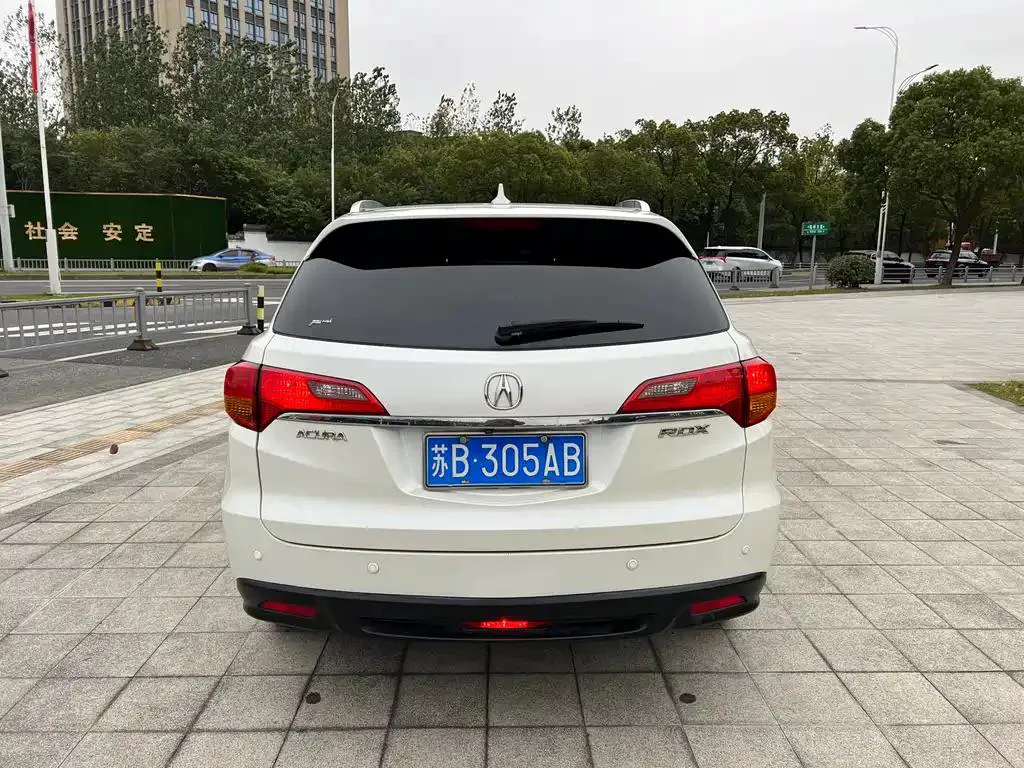 Acura RDX RDX (Imported) 2013 3.0L 2WD Elite Edition — Ver foto 5