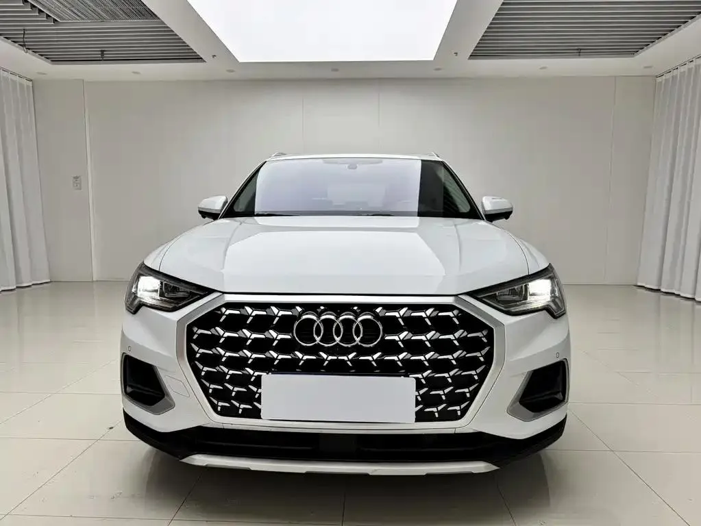 Audi Q3 Q3 2023 35 TFSI Fashion Dynamic Edition (1.4T) — View photo 2