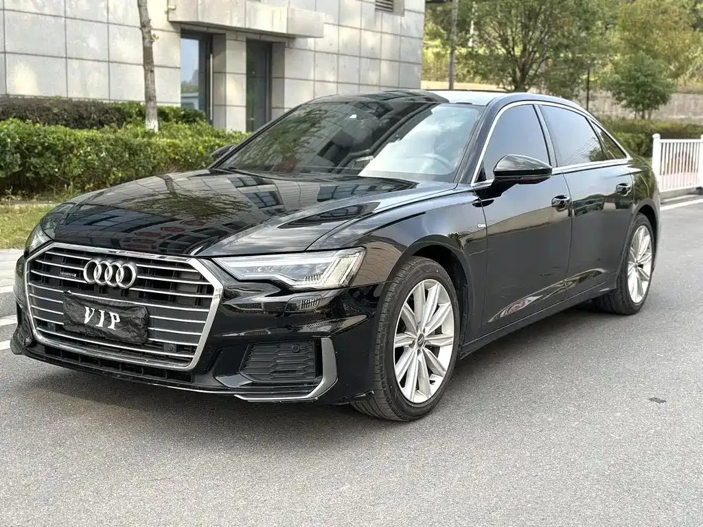 Audi Audi A6L — Black