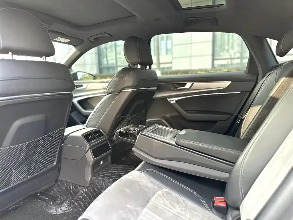 Audi A6L A6L 2022 45 TFSI Selected Dynamic Edition — عرض الصورة 5