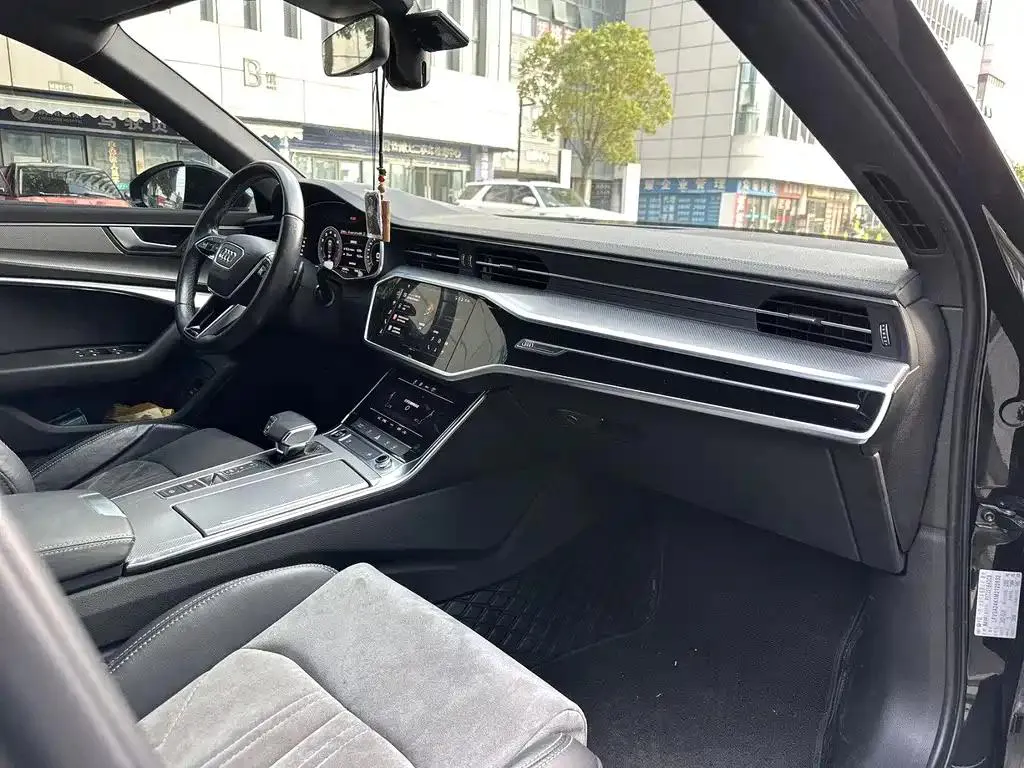 Audi A6L A6L 2022 45 TFSI Selected Dynamic Edition — عرض الصورة 6
