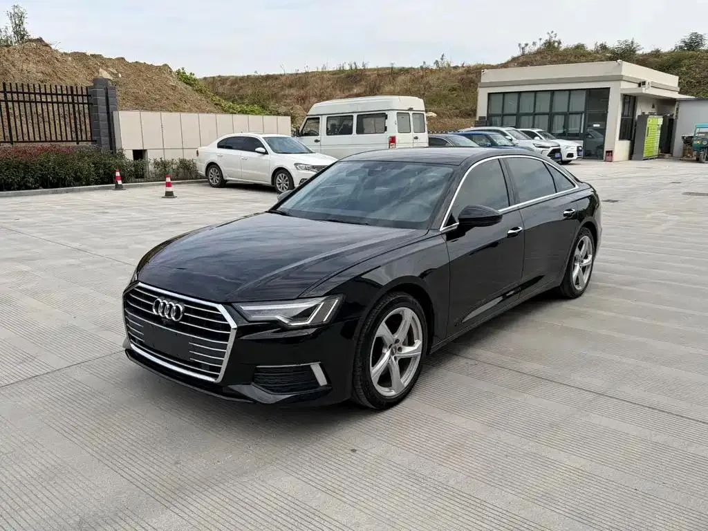 Audi Audi A6L — Black