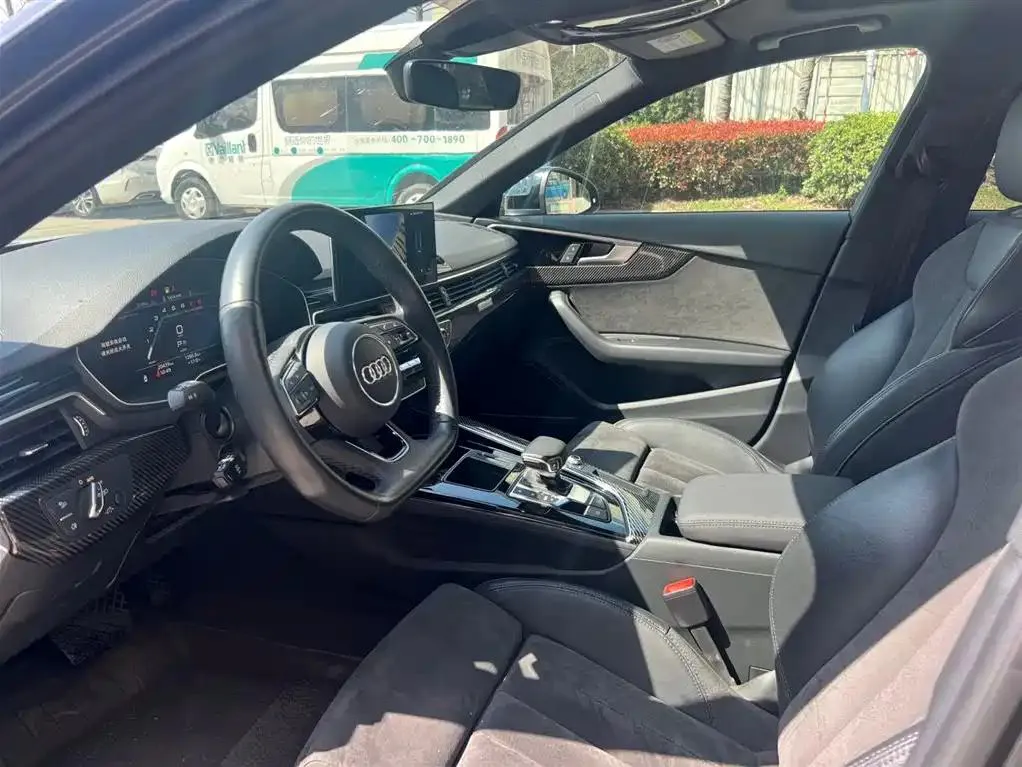 Audi A4L A4L 2022 45 TFSI quattro Selected Dynamic Edition — عرض الصورة 4