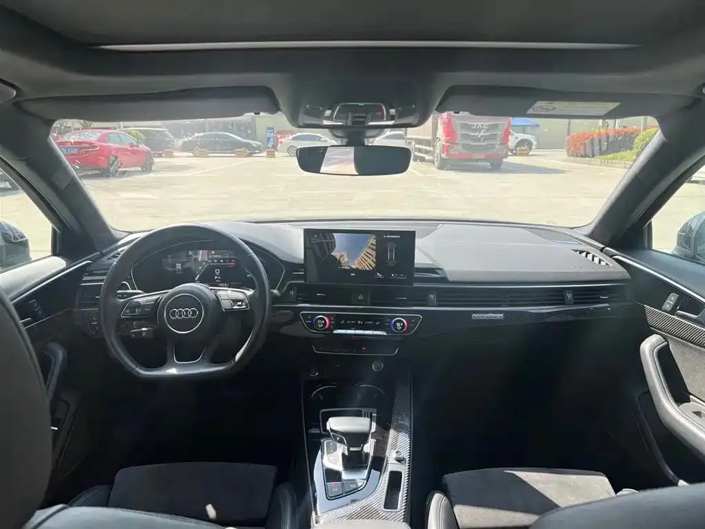 Audi A4L A4L 2022 45 TFSI quattro Selected Dynamic Edition — عرض الصورة 6