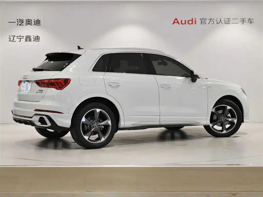 Audi Q3 Q3 2024 35 TFSI Fashion Dynamic Edition — View photo 4
