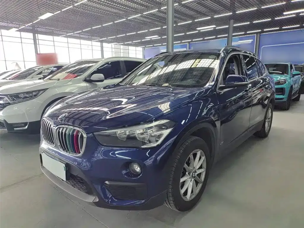 BMW X1 X1 2018 sDrive18Li Fashion Edition — photo 1