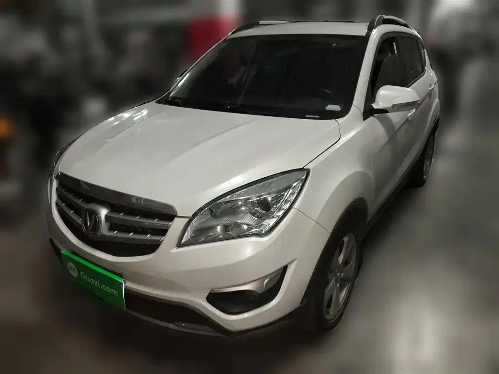 Changan Changan CS35 — أبيض