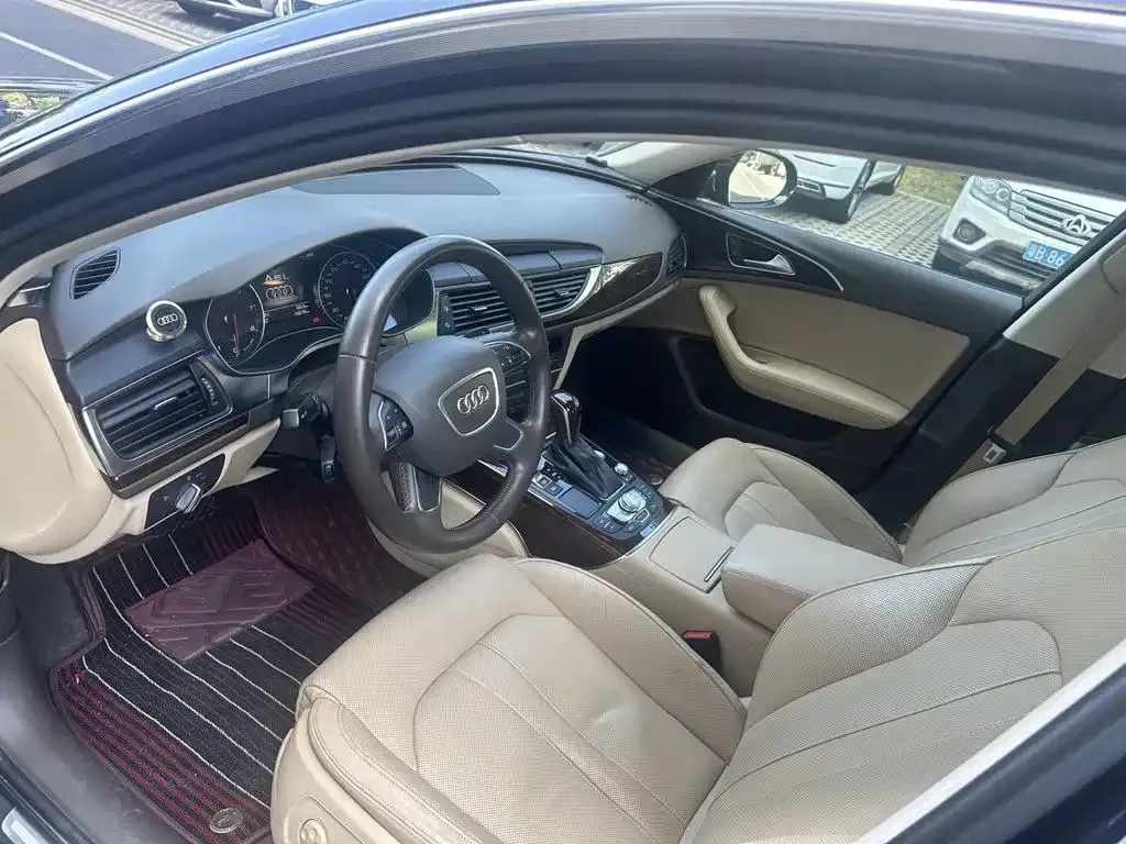 Audi A6L A6L 2014 35 FSI Comfort Edition — Ver foto 4