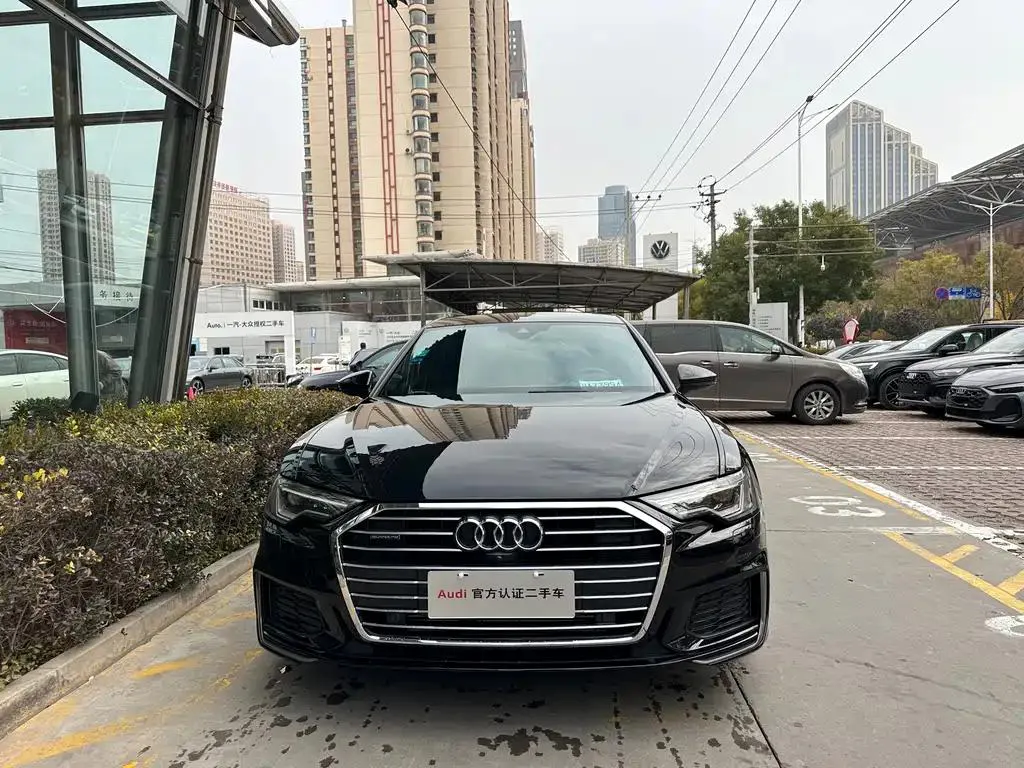 Audi A6L A6L 2020 45 TFSI quattro Selected Dynamic Edition — Voir la photo 2