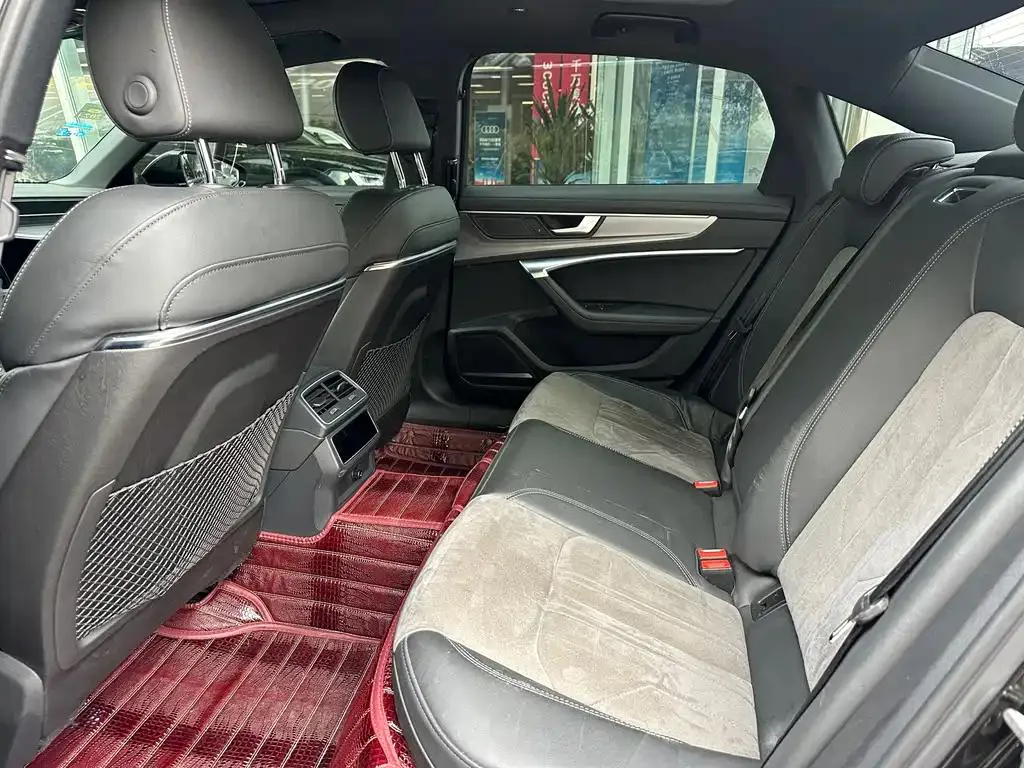 Audi A6L A6L 2020 45 TFSI quattro Selected Dynamic Edition — Voir la photo 5