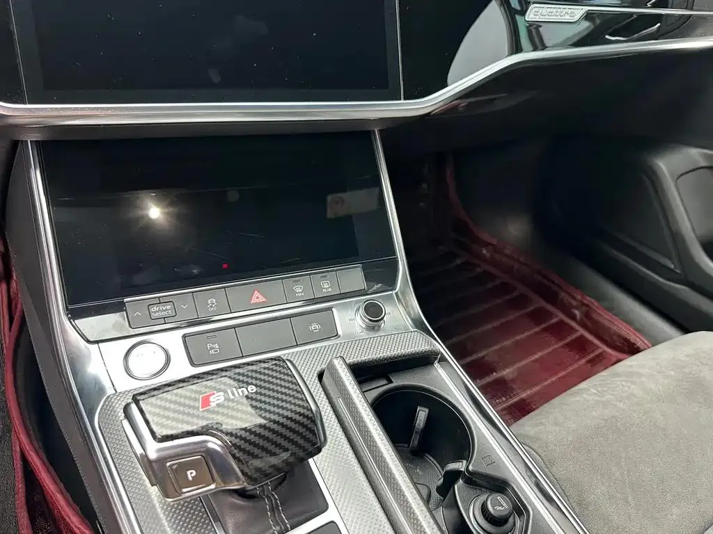 Audi A6L A6L 2020 45 TFSI quattro Selected Dynamic Edition — Voir la photo 6