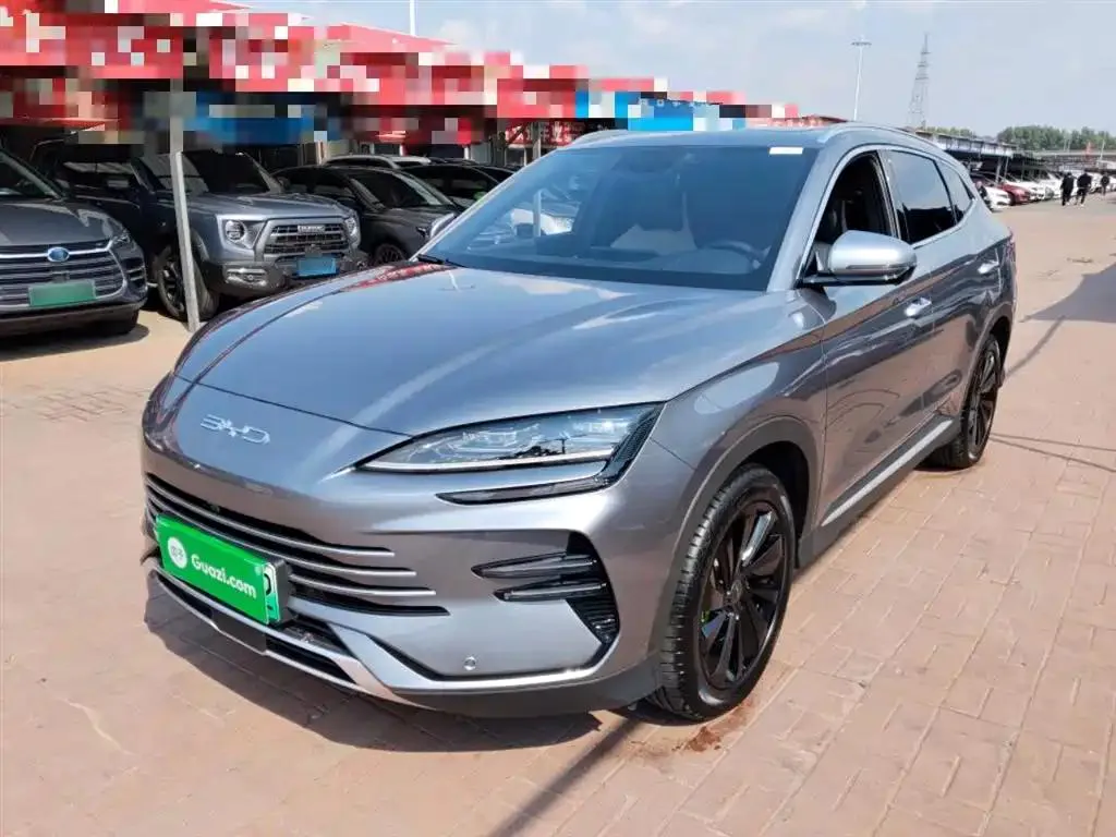 BYD BYD Song PLUS — Silver / Gray