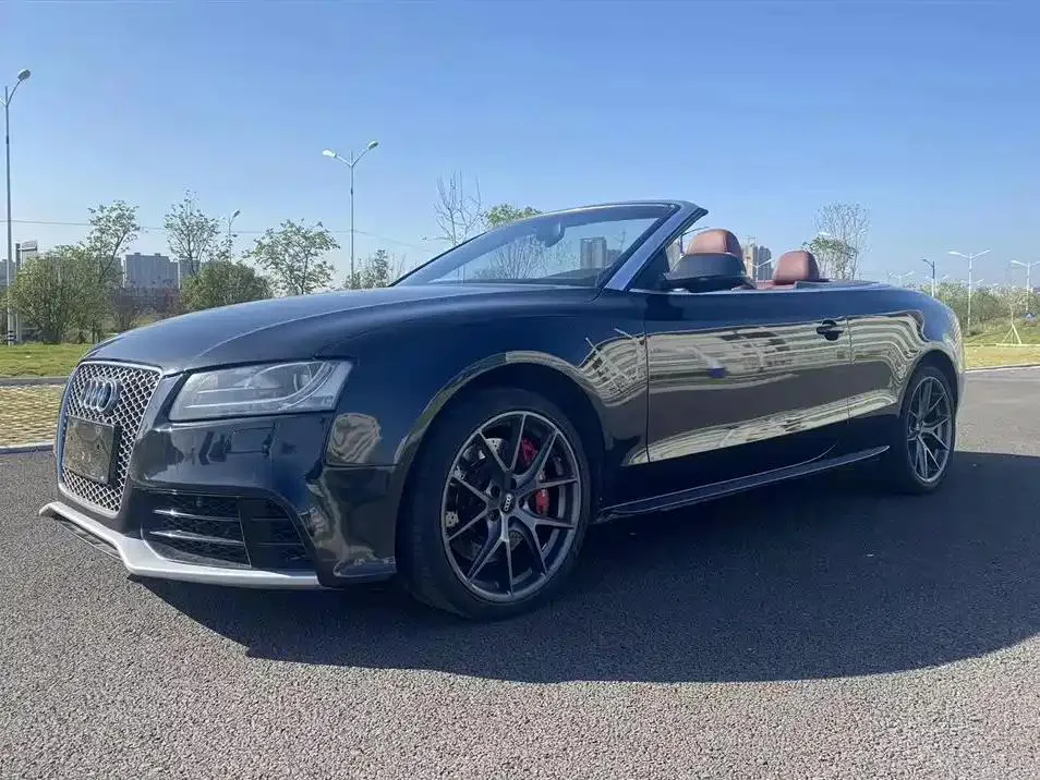 Audi A5 A5 (Imported) 2010 2.0TFSI Cabriolet — عرض الصورة 2