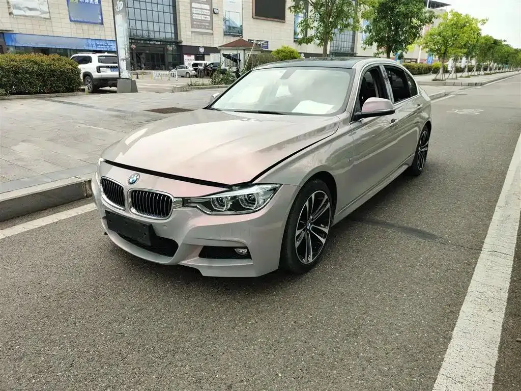BMW BMW 3 Series — Silver / Gray
