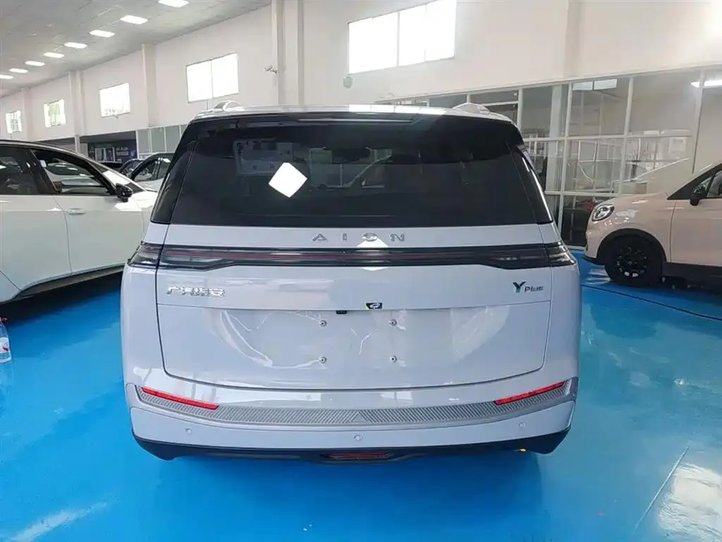 Aion AION Y Y 2023 Plus 610 Enjoy Edition — Voir la photo 6