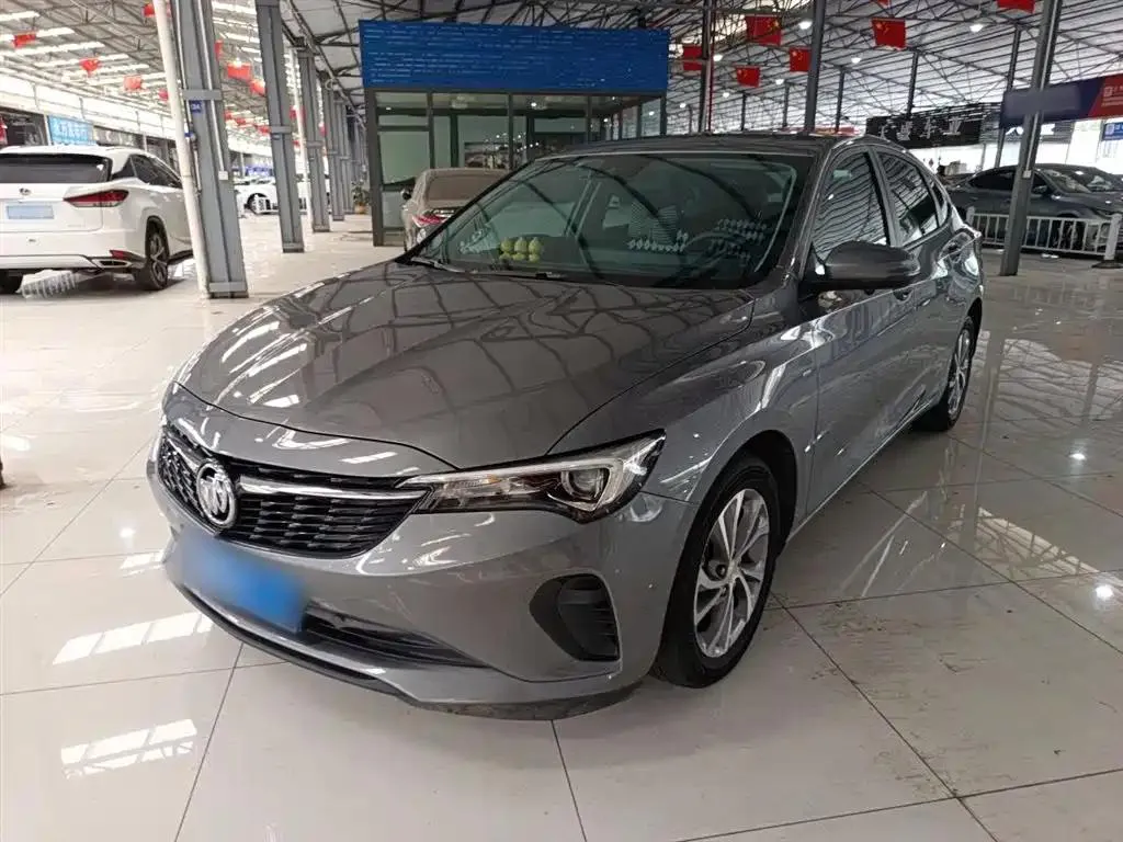 Buick Buick Verano — Silver / Gray