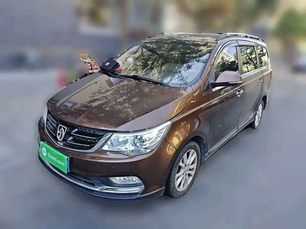 Baojun Baojun 730 — Champagne