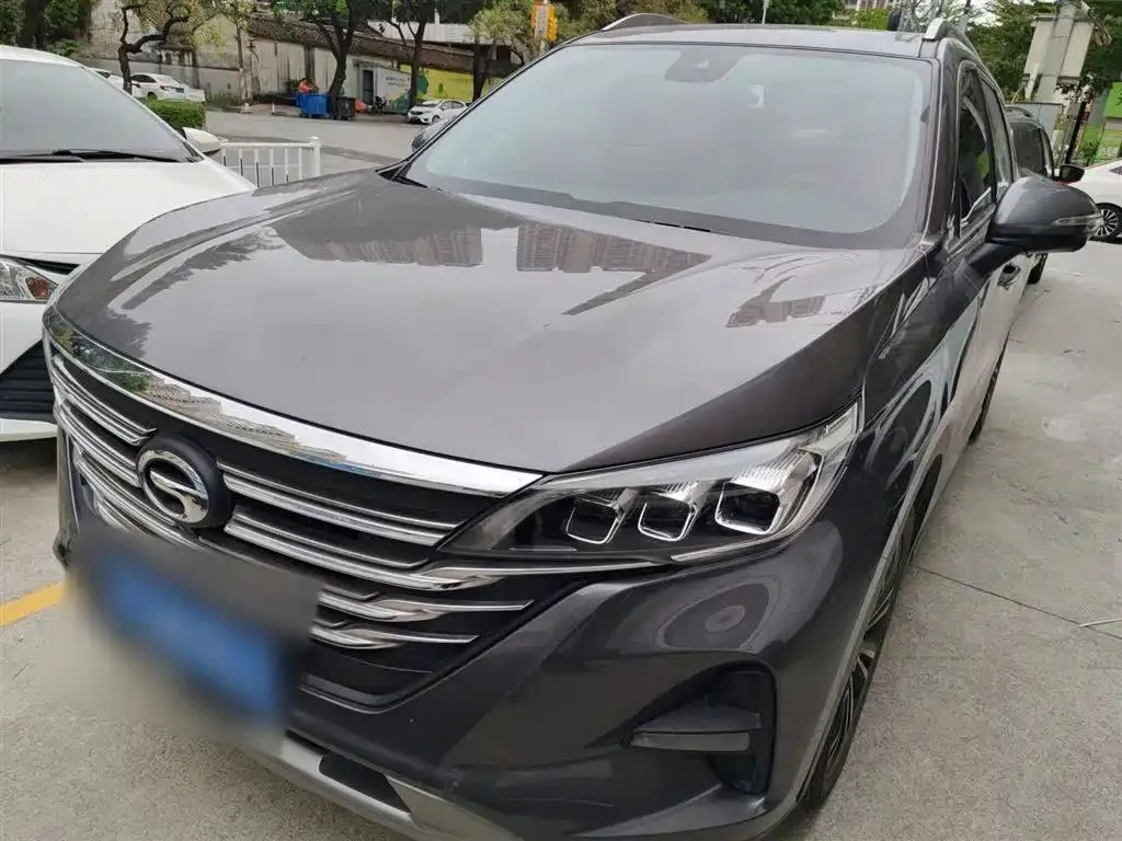 GAC GAC Trumpchi Trumpchi — Silver / Gray