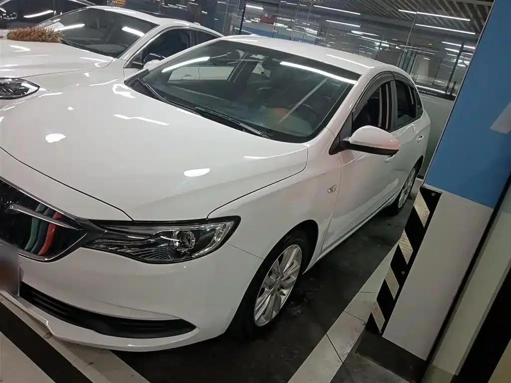 Buick Excelle GT 2021 Excelle facelift model 1.5L automatic progressive model — photo 1