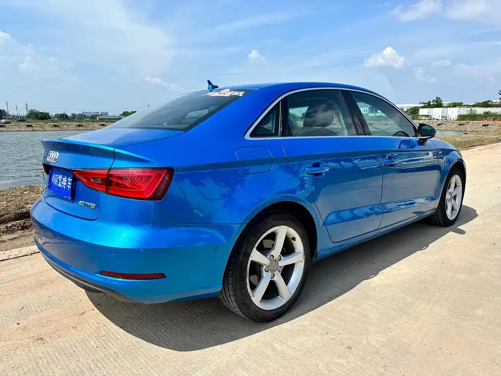 Audi A3 A3 2016 Limousine 40 TFSI Luxury — عرض الصورة 6