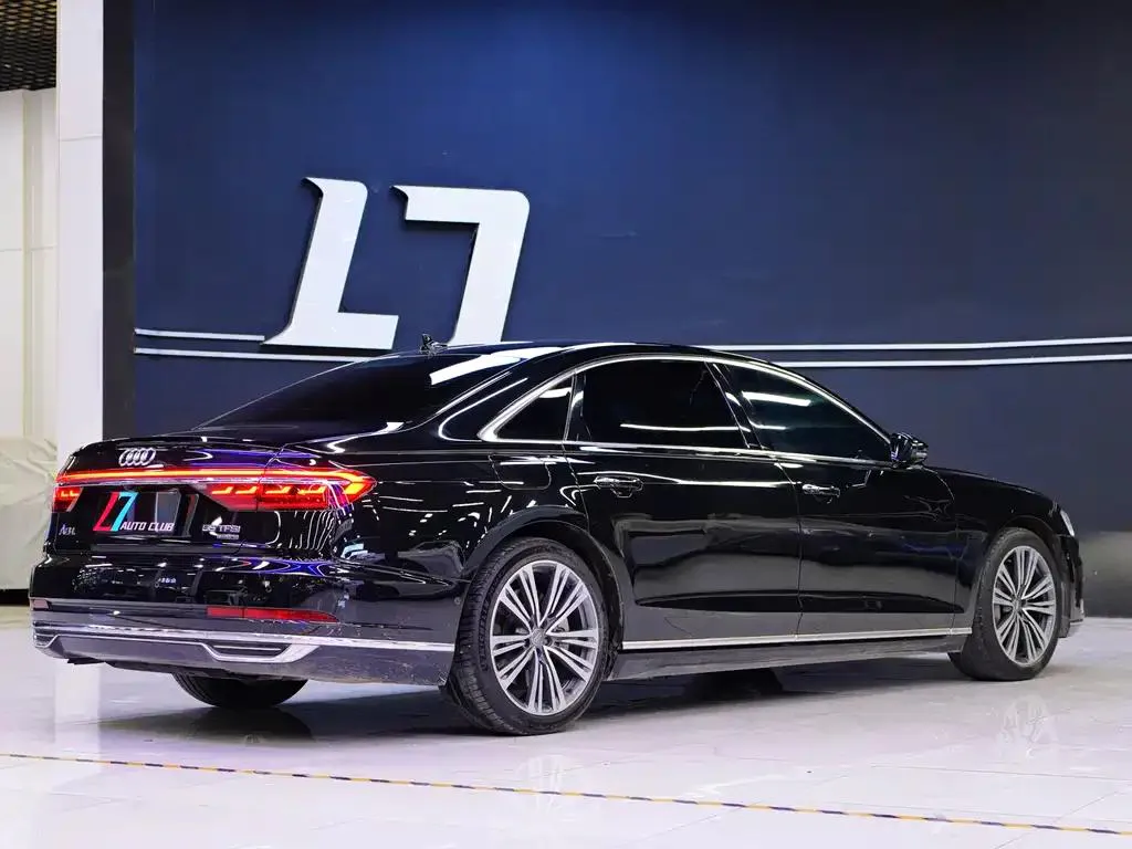 Audi A8 A8 2018 A8L 55 TFSI quattro Premium Edition — عرض الصورة 4
