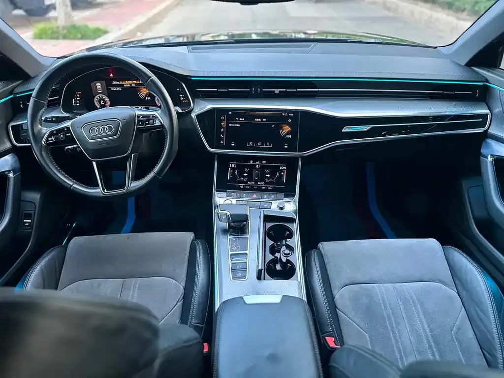 Audi A6L A6L 2020 40 TFSI Luxury Dynamic Edition — عرض الصورة 6