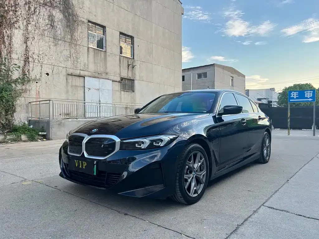 BMW i3 i3 2022 eDrive 35 L — photo 1