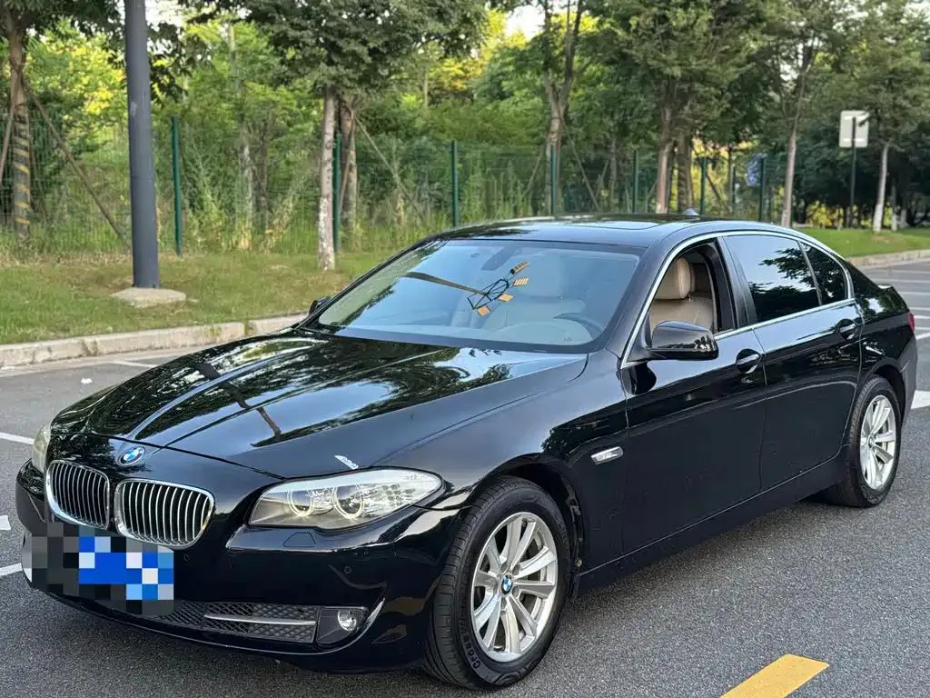 BMW 5 Series 5 Series 2011 523Li Luxury — photo 1