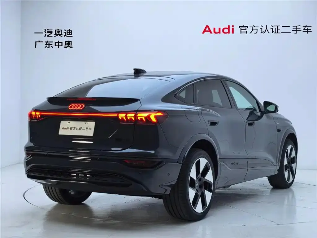 Audi Q6L Sportback Q6L Sportback e-tron 2026 First Edition — Ver foto 4