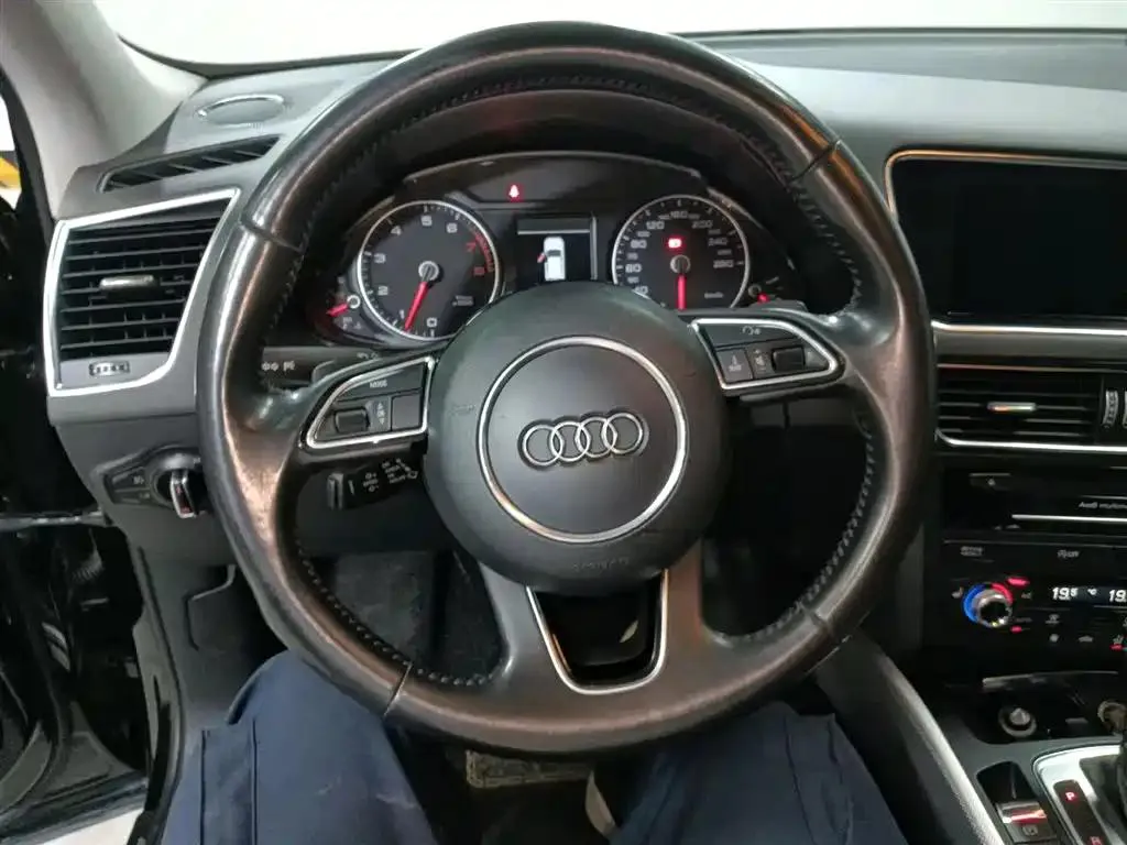 Audi Q5 Q5 (Imported) 2013 45 TFSI quattro Sports — Ver foto 3