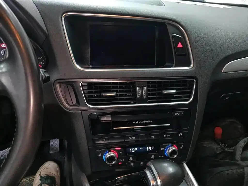 Audi Q5 Q5 (Imported) 2013 45 TFSI quattro Sports — Ver foto 5