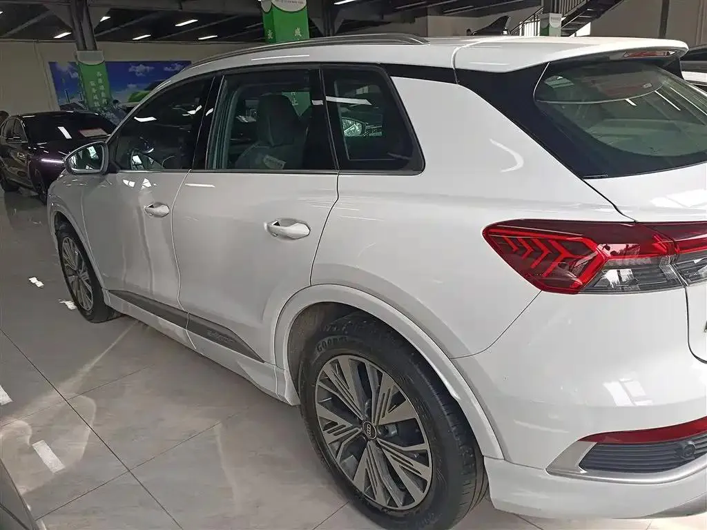 Audi Q4 e-tron Q4 e-tron 2023 40 e-tron Creative Edition — عرض الصورة 5
