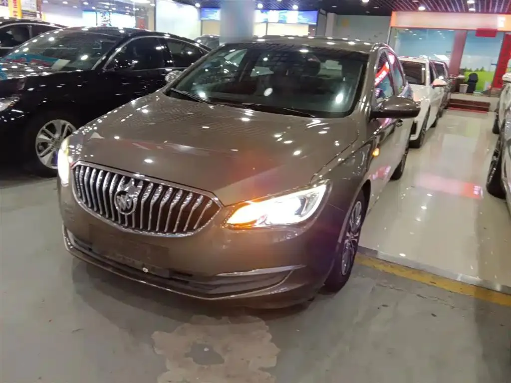 Buick Buick Excelle GT — شمبانيا
