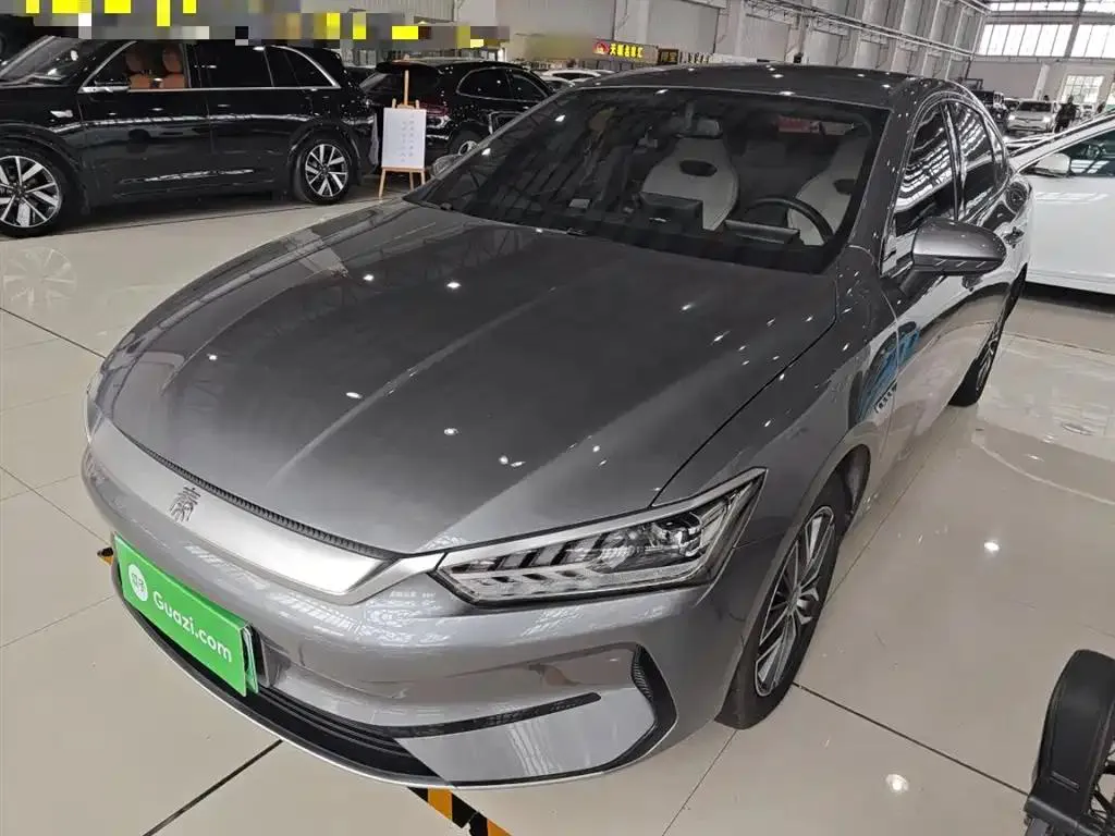 BYD BYD Qin PLUS — Silver / Gray
