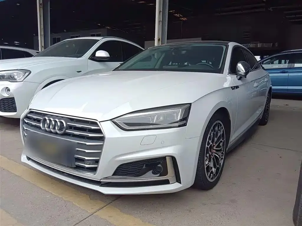 Audi Audi A5 — White