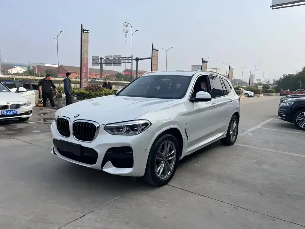 BMW BMW X3 — White