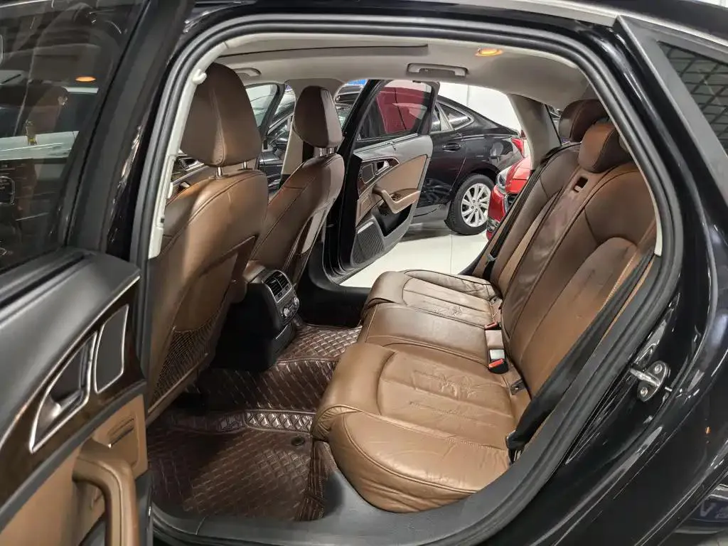 Audi A6L A6L 2014 30 FSI Luxury — Voir la photo 6