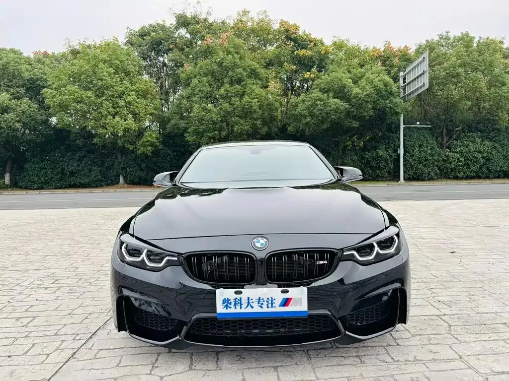 BMW BMW M4 — Black