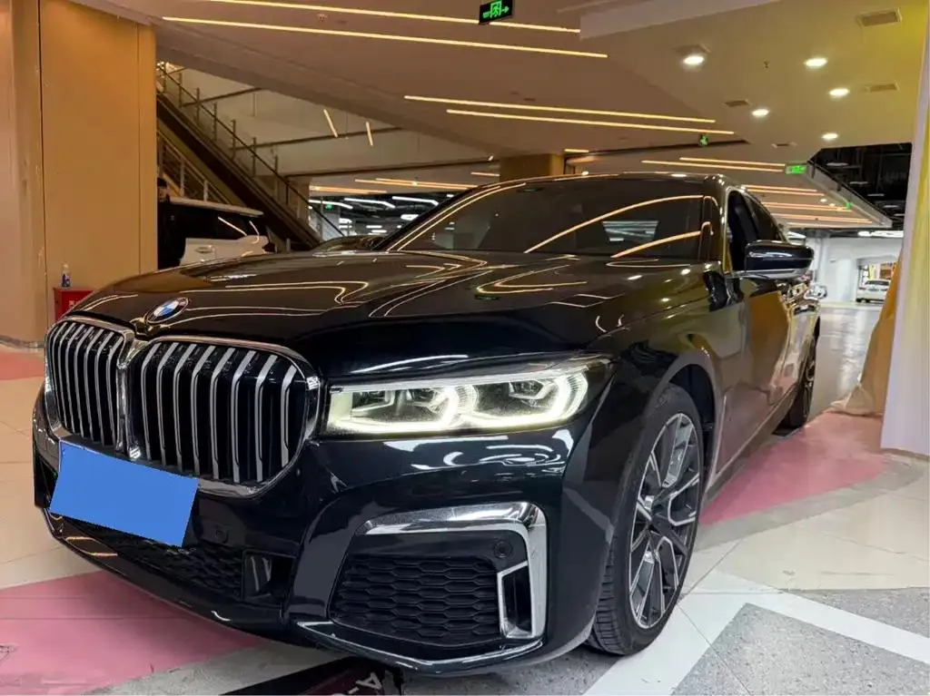 BMW BMW 7 Series — Preto
