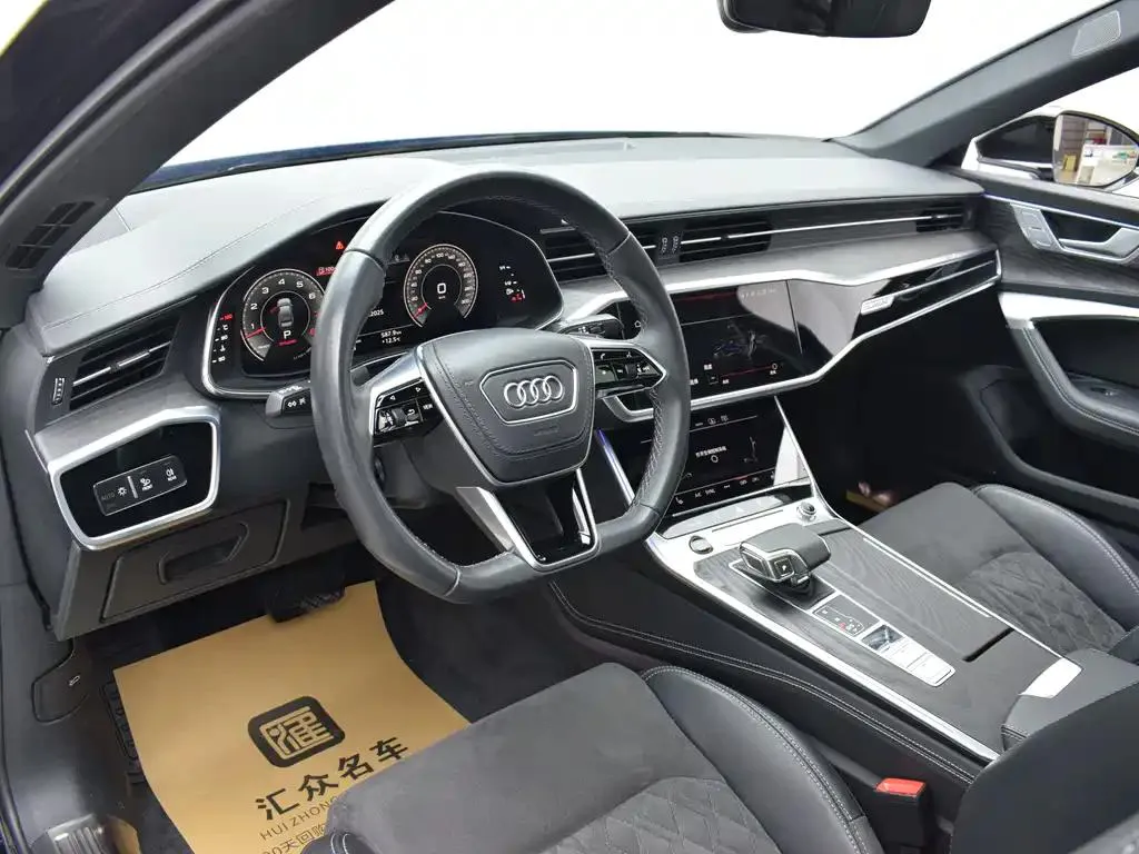 Audi A6L A6L 2023 facelift 55 TFSI quattro Premium Dynamic Edition — View photo 4