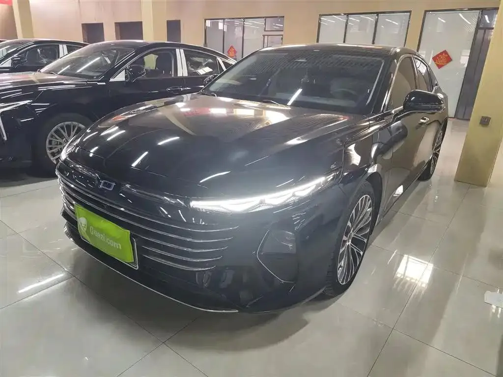 Bestune Bestune B70 — Black