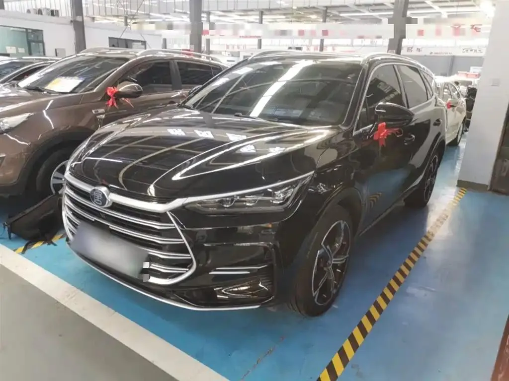 BYD BYD Tang EV — أسود