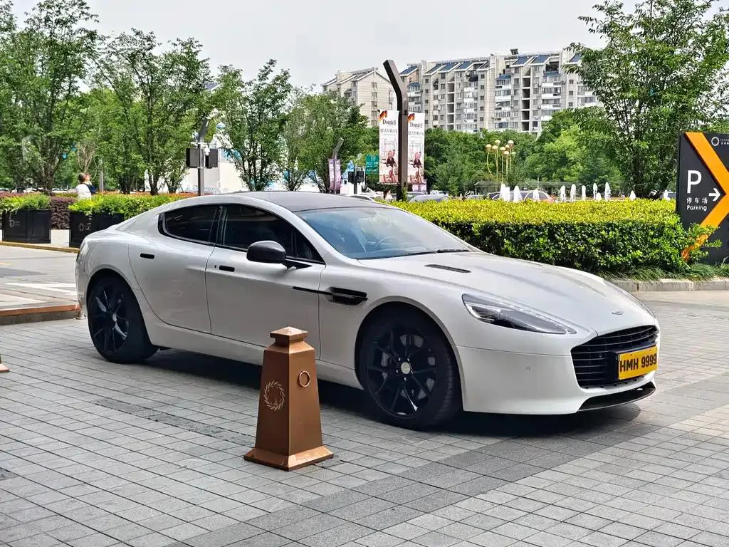 Aston Martin Rapide Rapide 2013 6.0LS — Voir la photo 3