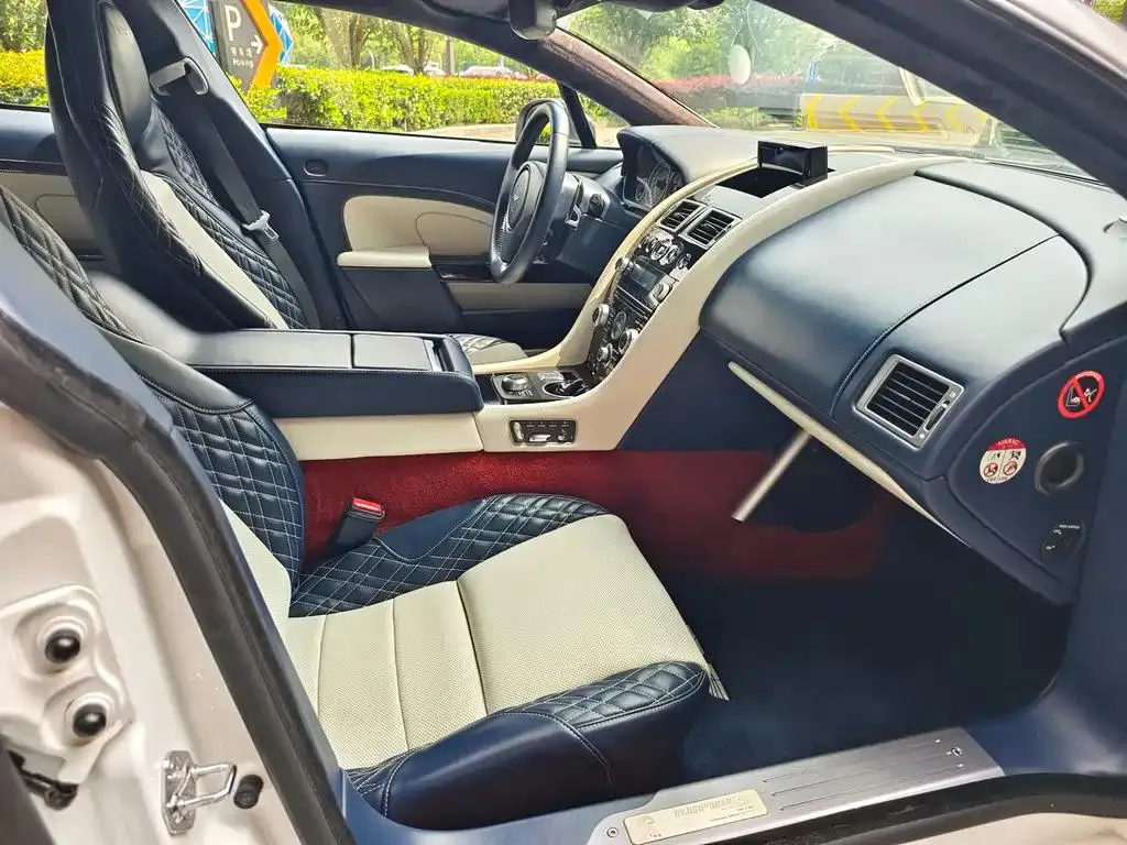 Aston Martin Rapide Rapide 2013 6.0LS — Voir la photo 4