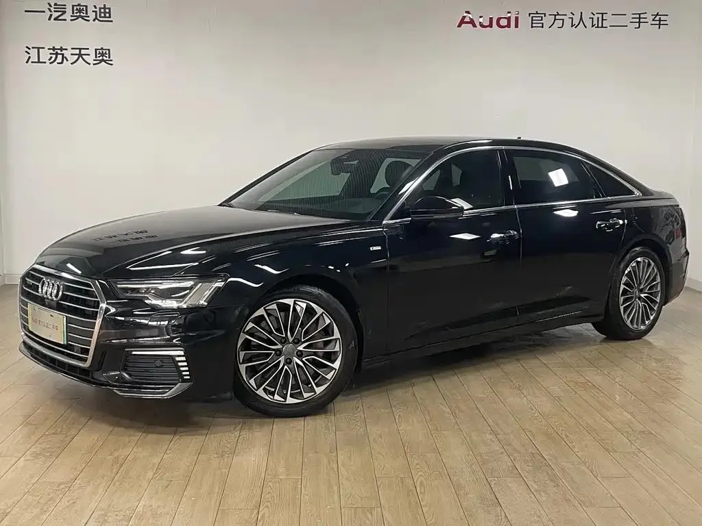 Audi Audi A6L — أسود