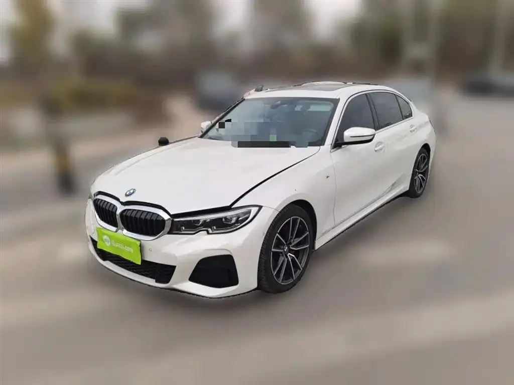 BMW BMW 3 Series — أبيض
